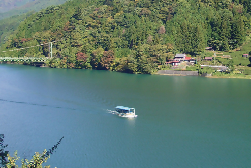 井川湖渡船1
