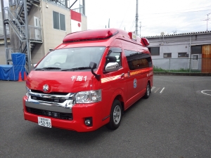 指揮車（車両写真まえ）