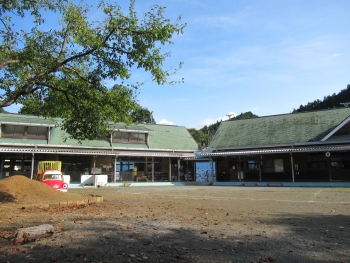 小河内こども園の外観