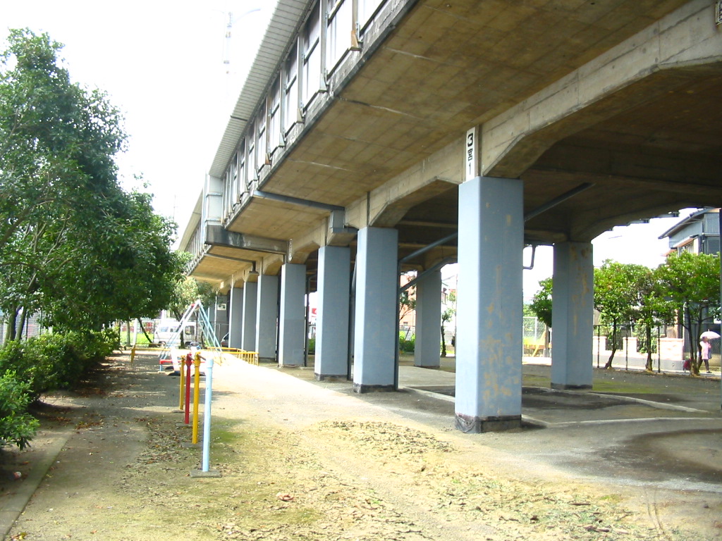 清水高橋本通り公園