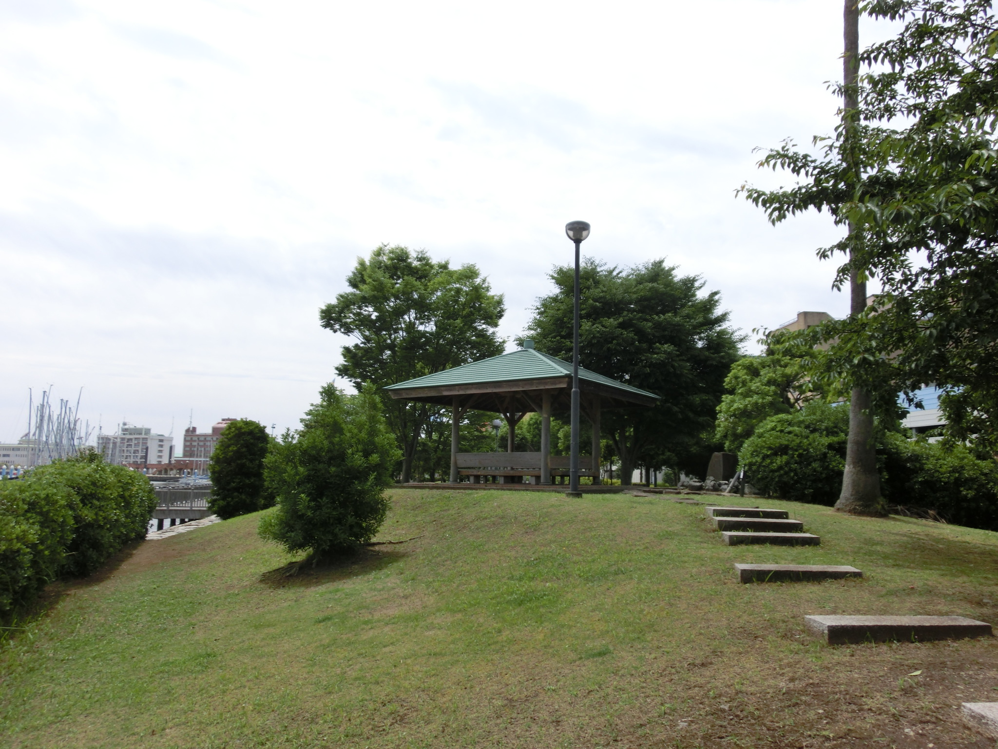 日の出親水公園