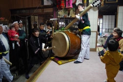 入れ太鼓（由比のお太鼓祭）