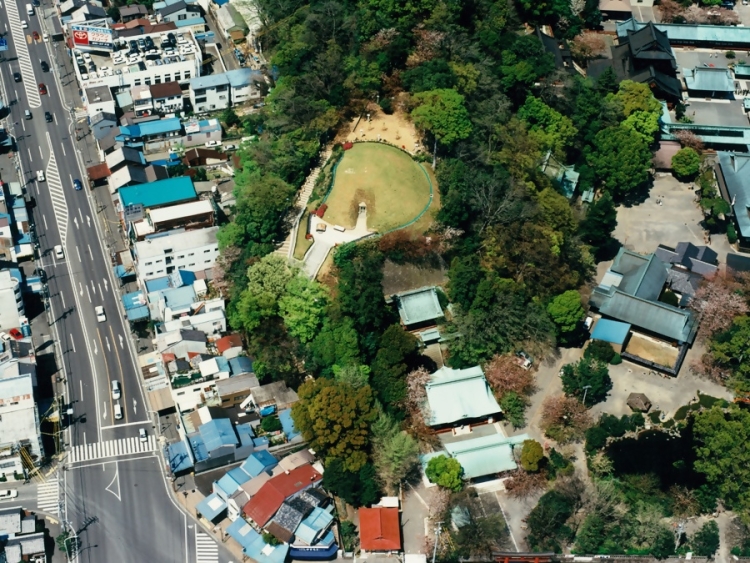 賤機山古墳全景