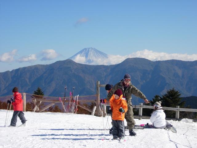 ゲレンデから望む富士山