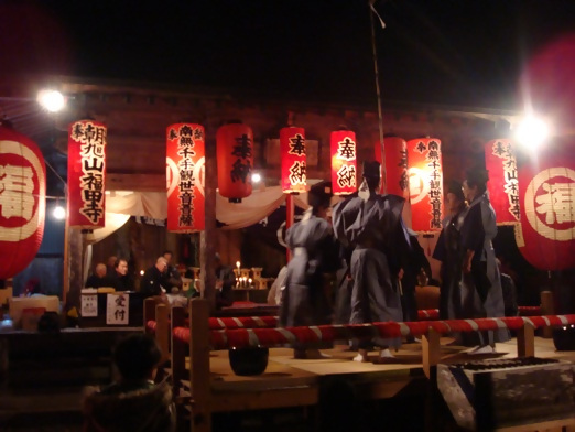 祭りの様子