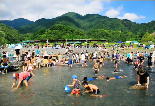 うしづま水辺の楽校の様子