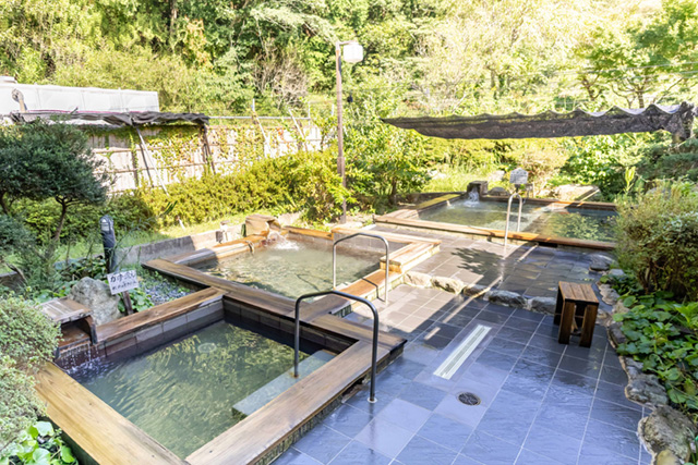 やませみの湯露天風呂
