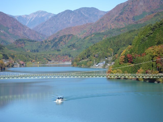 井川湖の紅葉3