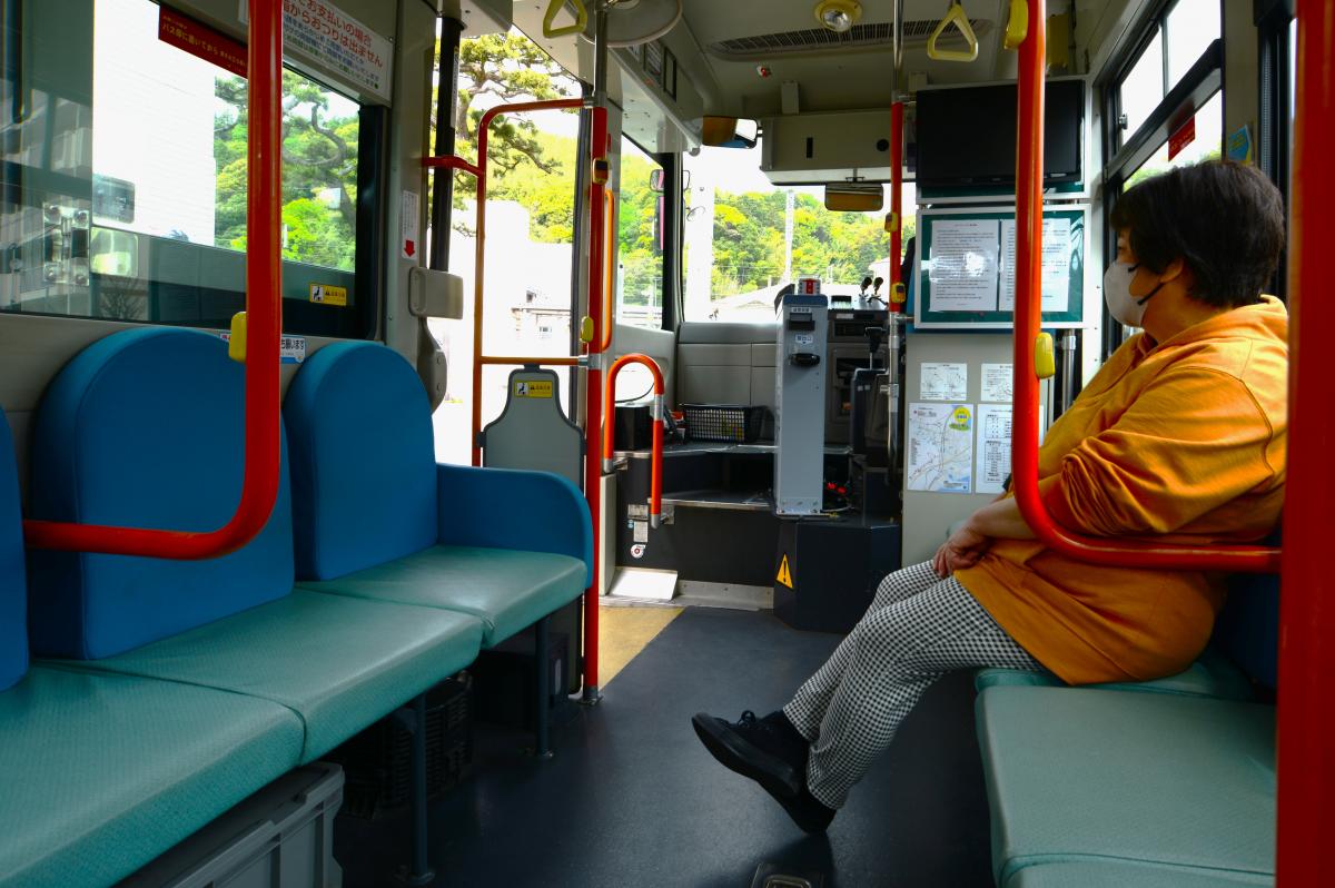 コミュニティバスの車内