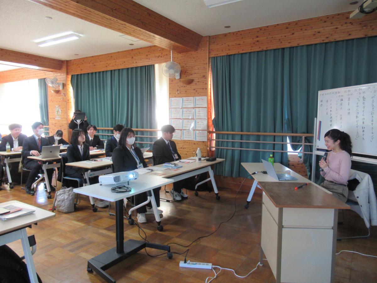 講義中の塾生の様子