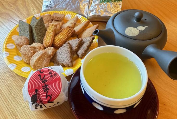 お茶と茶菓子セット