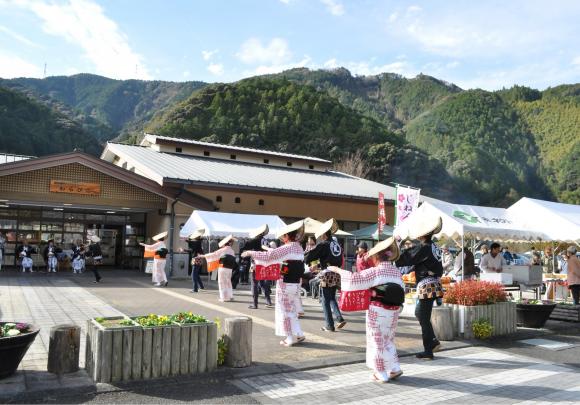 わらびこまつりサムネイル