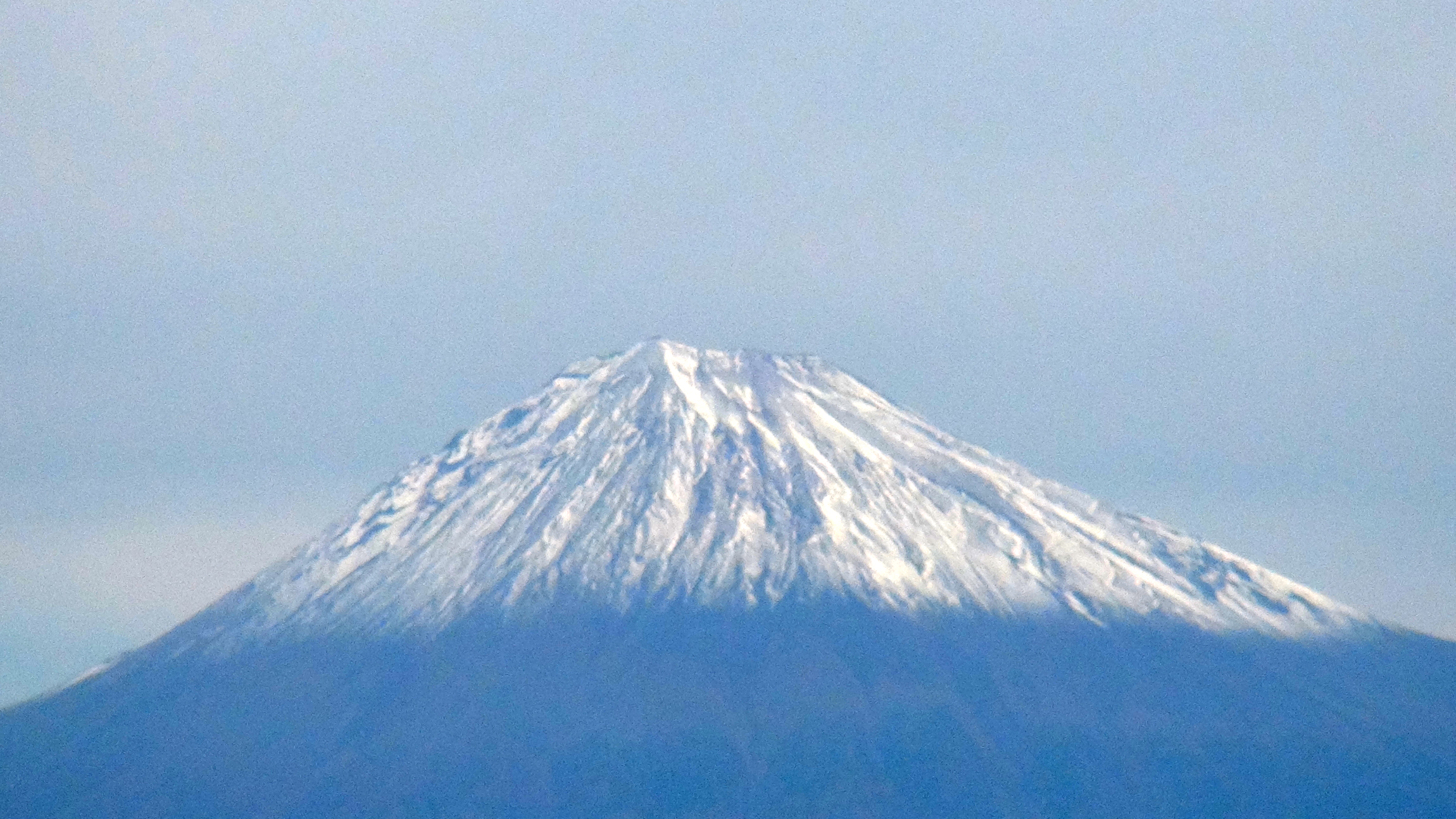 富士山初冠雪