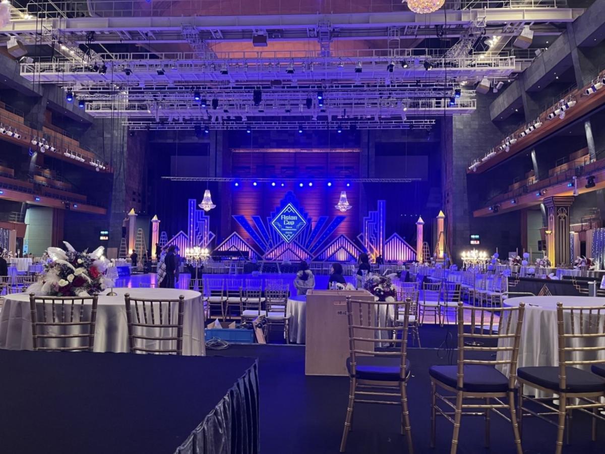 キービジュアル8