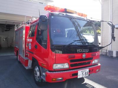 小島1（斜め前方からの写真）