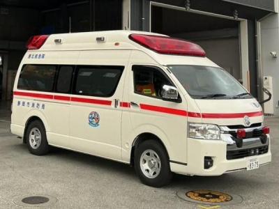 港北救急1（斜め前方からの写真）