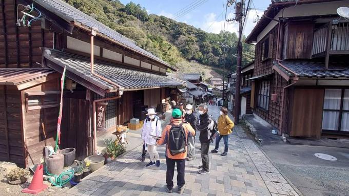 やじきたウォークガイド風景